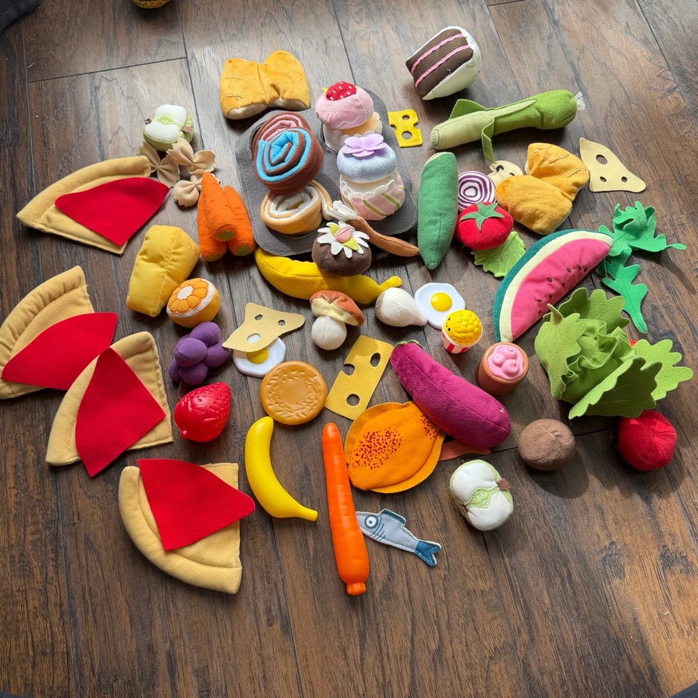 Plush felt play food